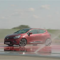 Renault and CarKraft support young drivers Renault and CarKraft support young drivers