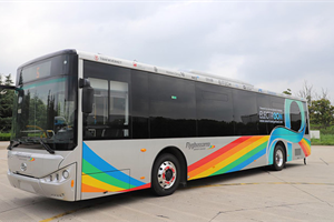 First fully operational electric bus uses in-road wireless electric charging