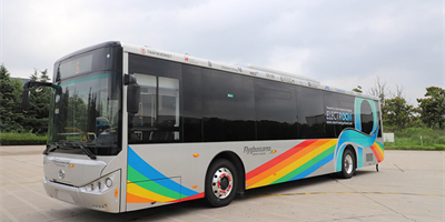 First fully operational electric bus uses in-road wireless electric charging