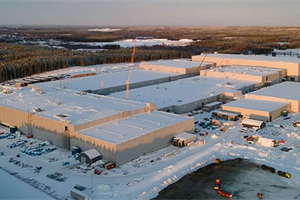 Scaling up battery production drives down carbon emissions