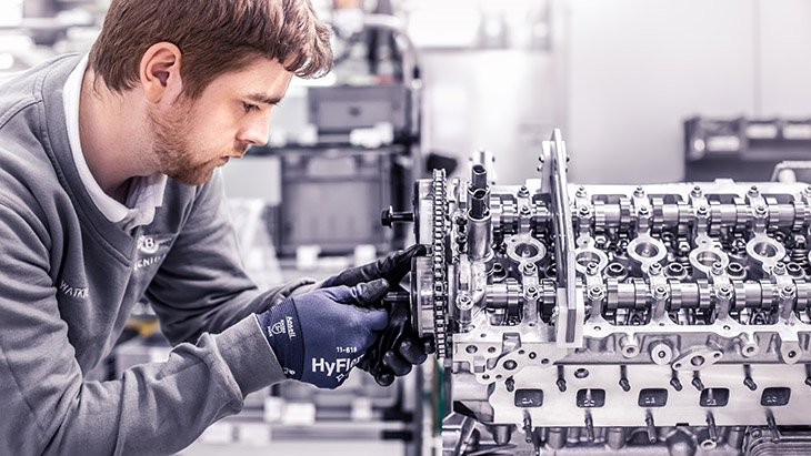 Bentley  to end W12 engine production in 2024