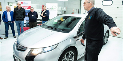 Electric vehicle dismantling training