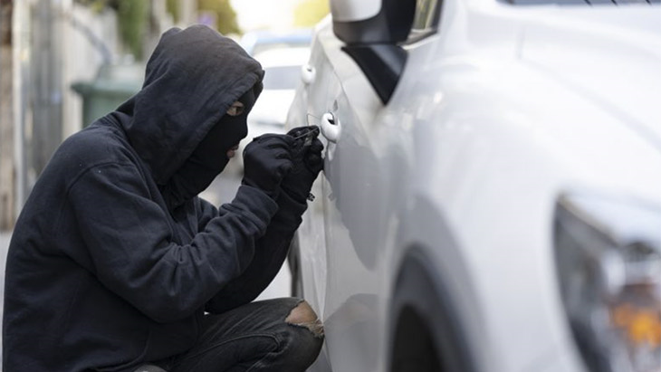 Criminals using cheap tracking devices to target drivers